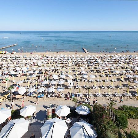 Hotel Columbia & Ninfea Lido di Jesolo Kültér fotó