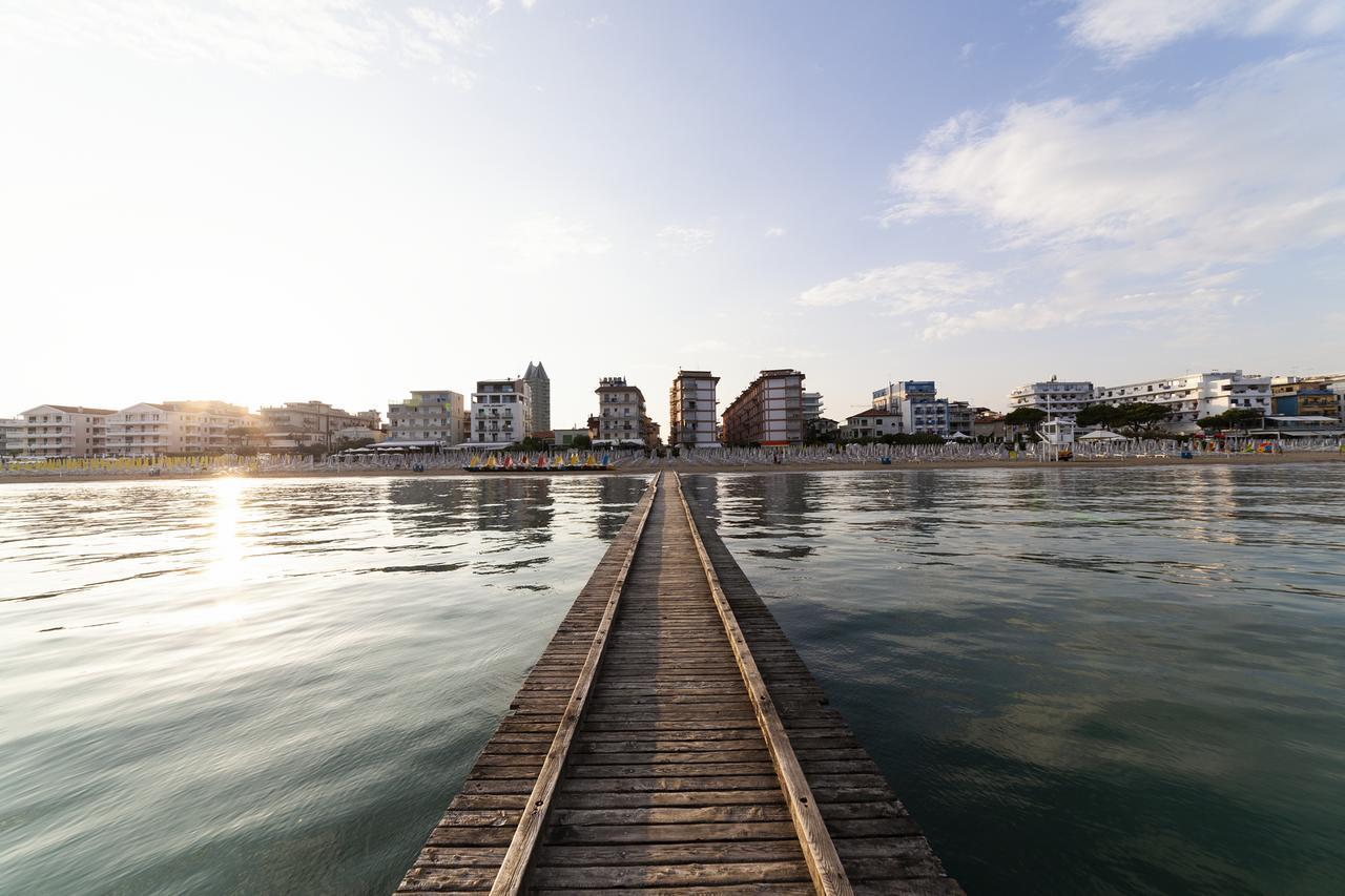 Hotel Columbia & Ninfea Lido di Jesolo Kültér fotó